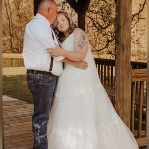 Meet your Posher, Hollye